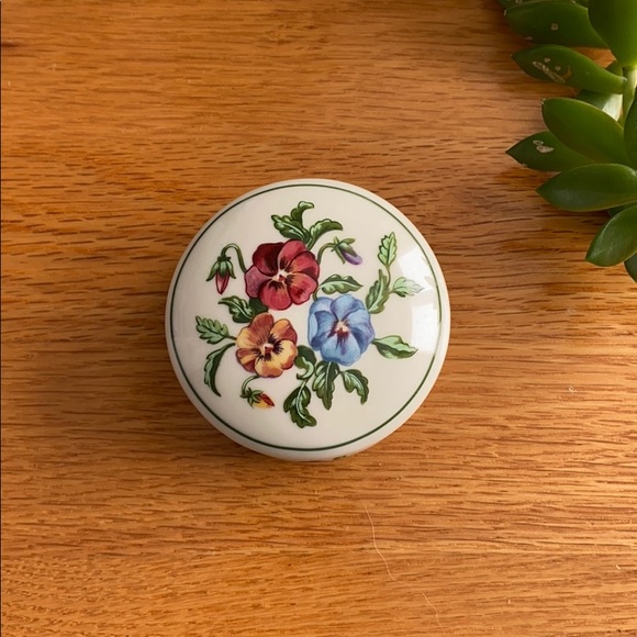 Party Lite Tea Light Holder